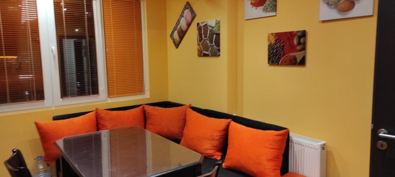 Appartement Apartament Kostov Sliven Extérieur photo